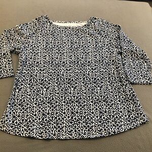 Ruby Rd. 3/4 Sleeve Navy & White Geometric Floral Patterned Blouse Size Medium